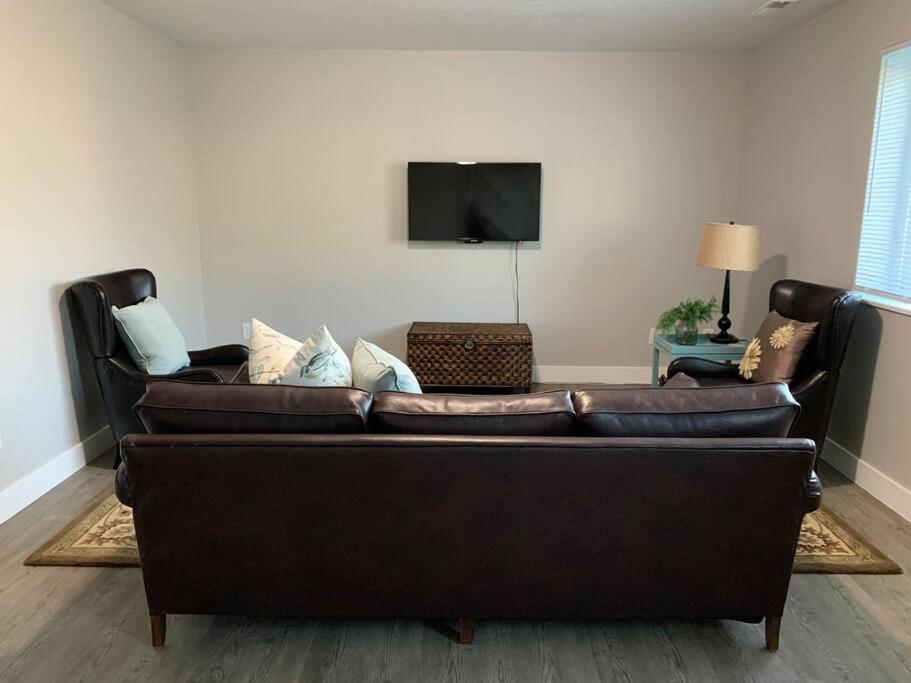 Rooms With A Mountain View Pleasant Grove Exterior foto
